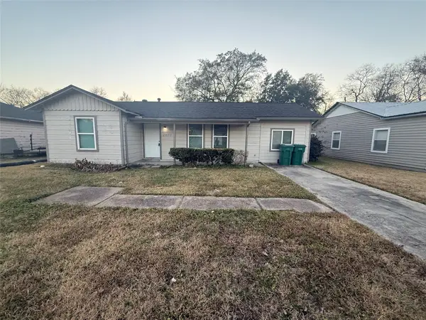 2227 Westway Street, Orange, TX 77630