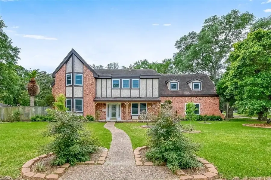 8515 Twelve Oaks Drive, Texas City, TX 77591 - Image #3