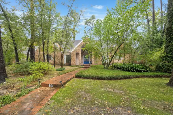 19 Thornhill Oaks Drive, Houston, TX 77015