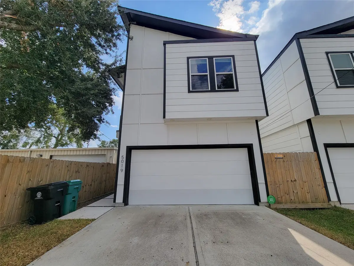 5019 Creekmont Drive, Houston, TX 77091 - Image #1