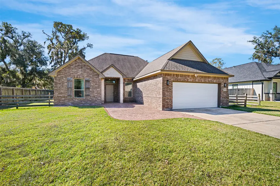 2234 Shalmar Drive, West Columbia, TX 77486 - Image #2