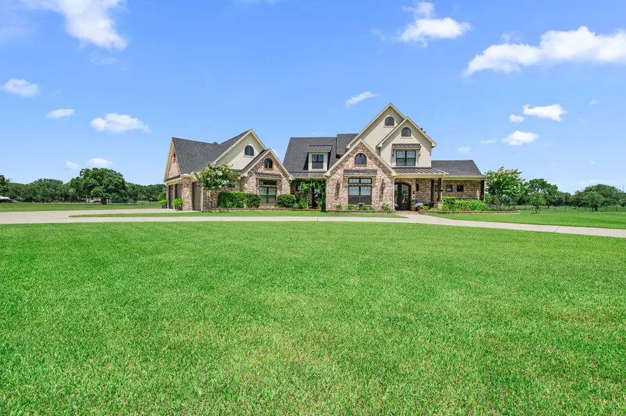 304 Champions Court, El Campo, TX 77437 - #2