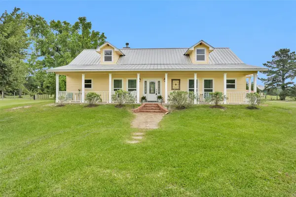 2955 Hogg Extension, Kennard, TX 75847