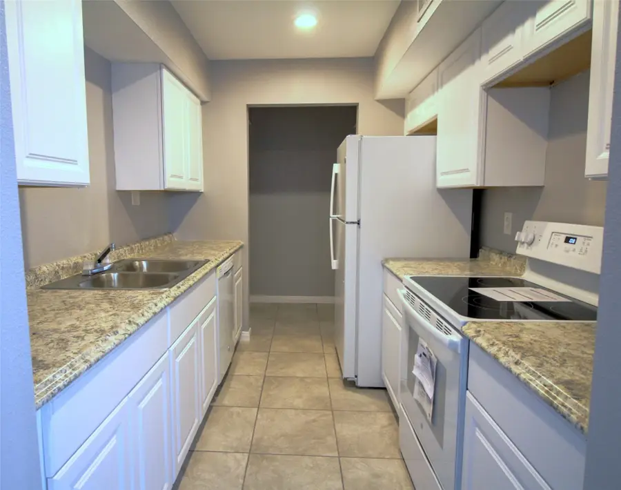 16120 Stuebner Airline Road #601, Spring, TX 77379 - Image #2