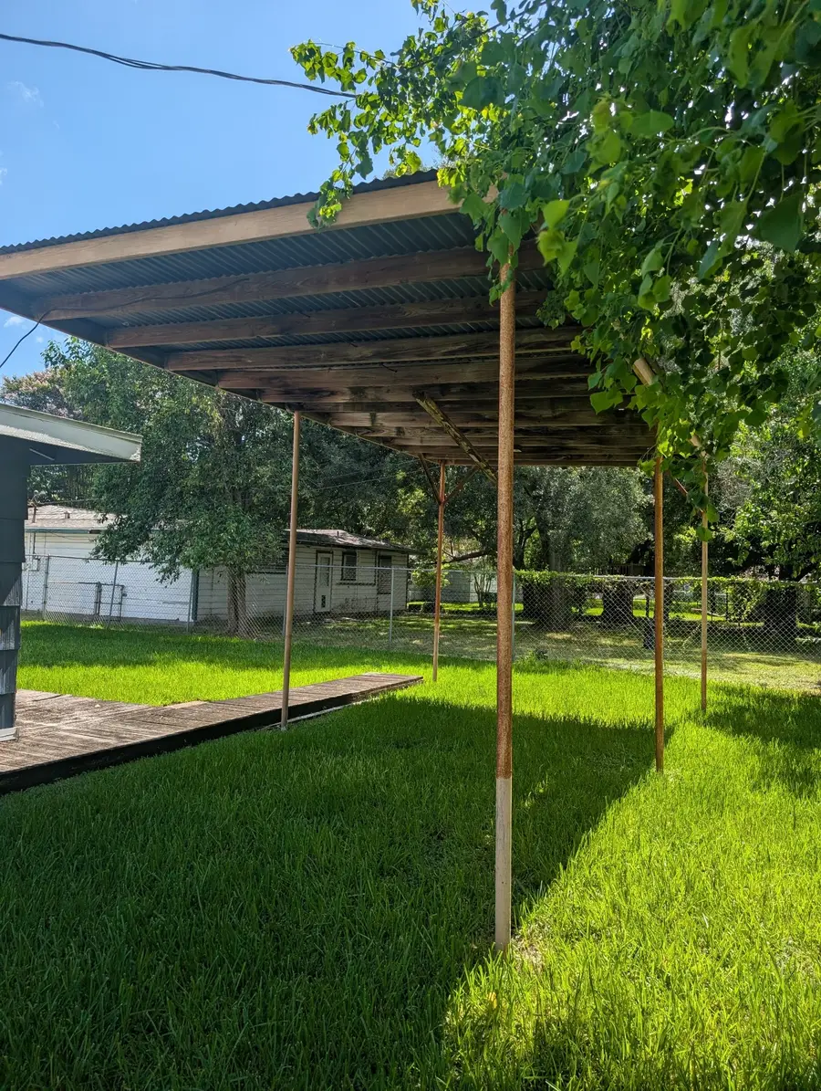 1431 15th Avenue N, Texas City, TX 77590 - #3