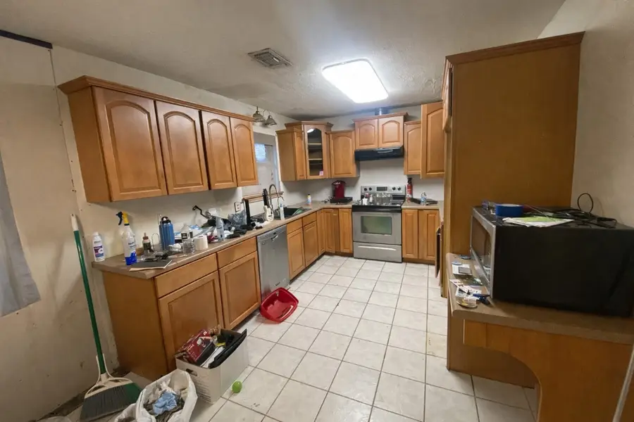 104 Oriole Lane, Angleton, TX 77515 - #3