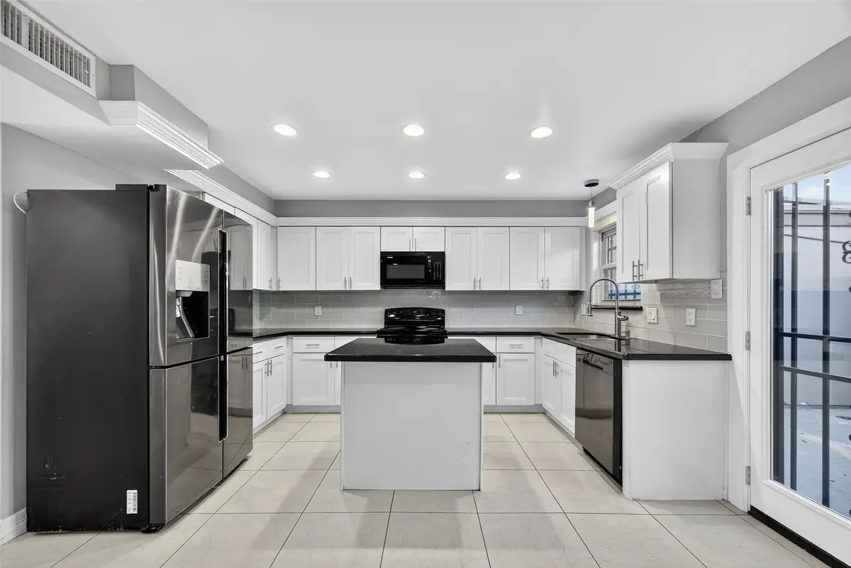 5813 Village Forest Court, Houston, TX 77092 - Image #1