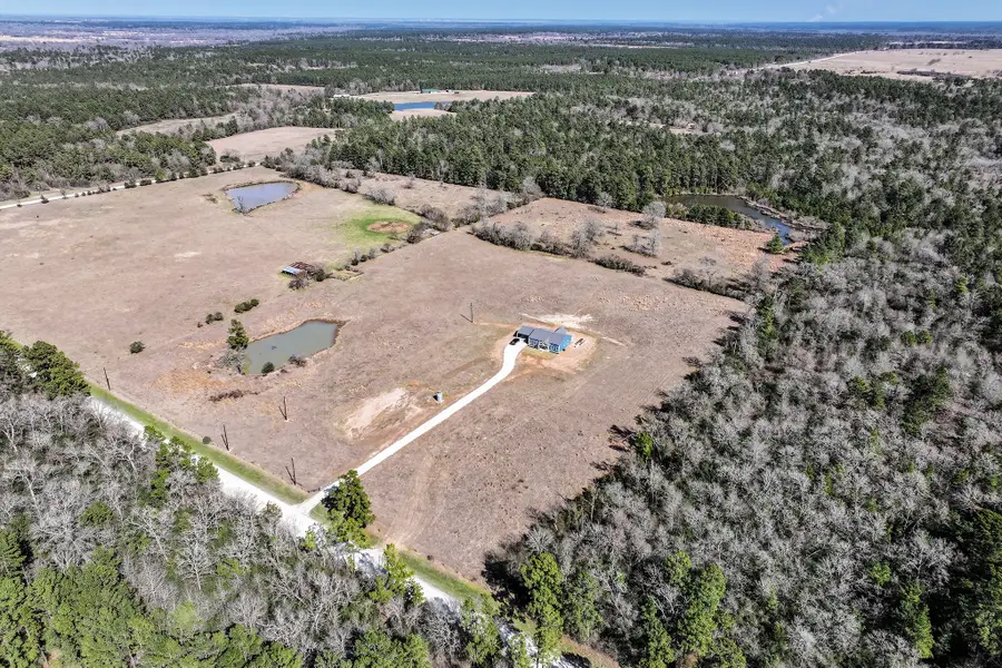 637 Round Prairie Rd, Huntsville, TX 77320 - #3