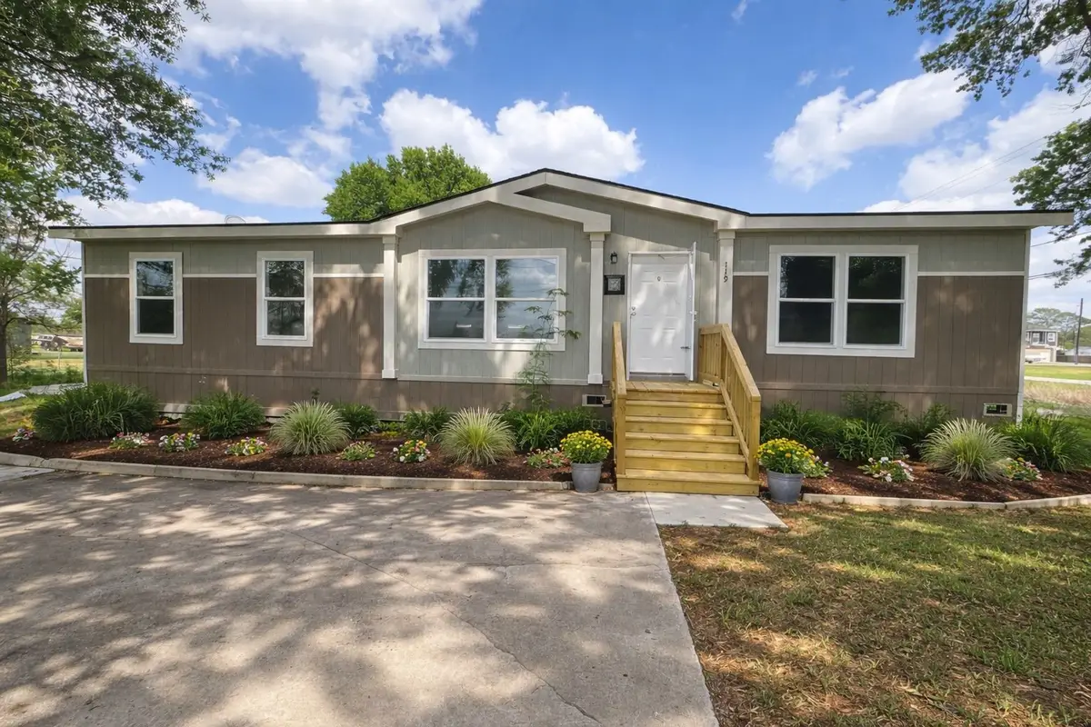 119 S 8th Street, Beasley, TX 77417 - #1