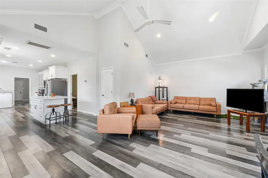 202 E 34th Street, Houston, TX 77018 - #2