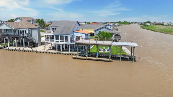 395 Redfish Drive, Freeport, TX 77541