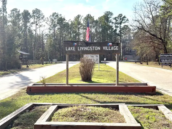 295 Lakecrest, Livingston, TX 77351