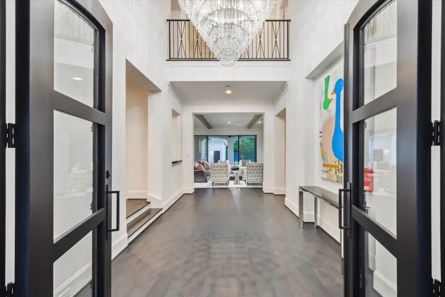 5324 Braeburn Drive, Bellaire, TX 77401 - Image #2