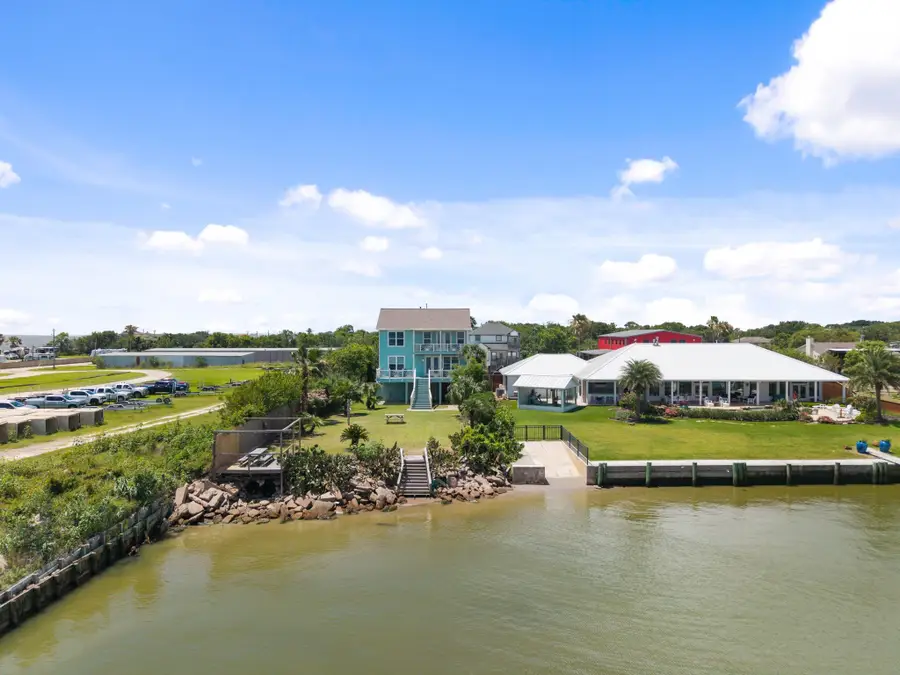 100 Avenue A, San Leon, TX 77539 - #3