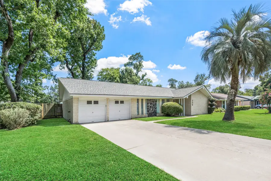 209 Pine Oak Drive, Highlands, TX 77562 - #2
