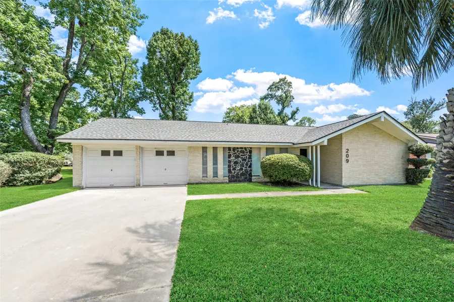 209 Pine Oak Drive, Highlands, TX 77562 - #3