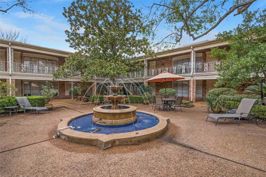 2727 Briarhurst Drive #2, Houston, TX 77057 - Image #3