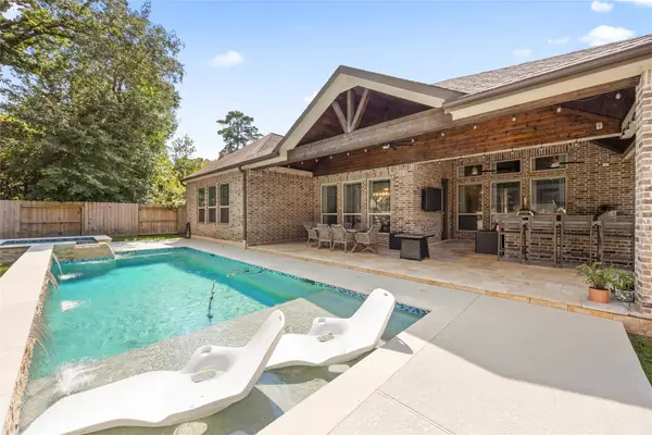 211 Evening Tide Way, Willis, TX 77318