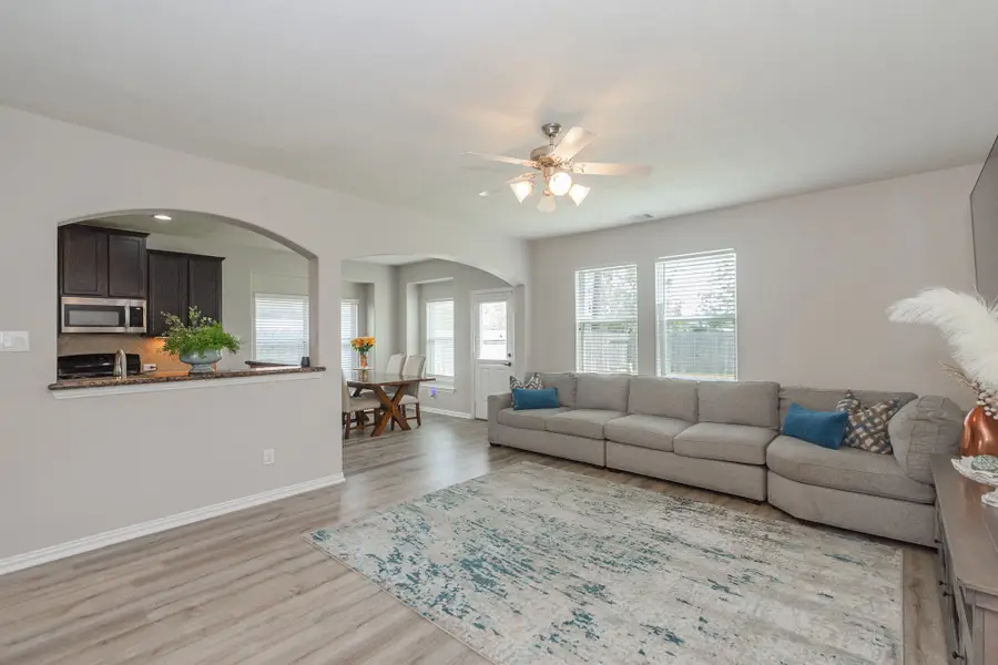 4907 Applewood Crest Lane, Rosharon, TX 77583 - #3