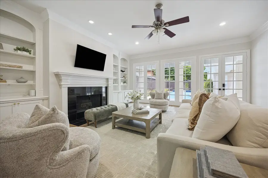 6635 Rutgers Avenue, West University Place, TX 77005 - #2
