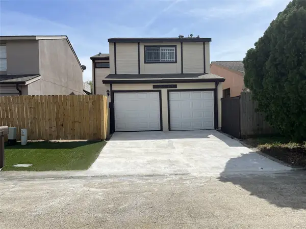 12327 Crest Lake Drive, Houston, TX 77072