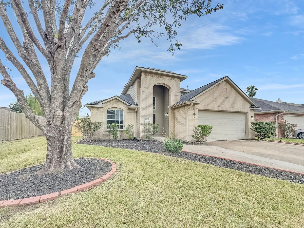 10623 Redwood Drive, Baytown, TX 77523 - Image #1