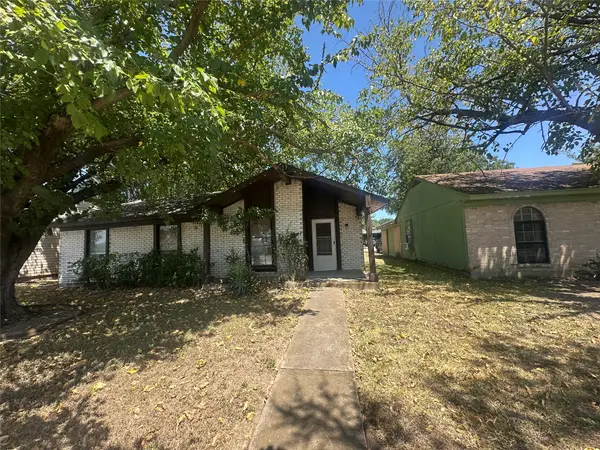 1720 S St Augustine Drive, Dallas, TX 75217