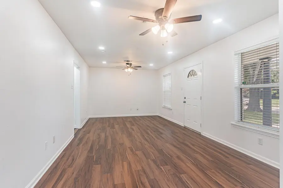 10340 Shadow Oaks Dr, Houston, TX 77043 - #3