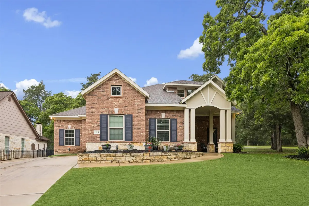 514 Pinehurst Drive, New Ulm, TX 78950 - #1