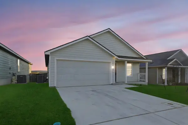 1052 Shutter Way, Kerrville, TX 78028