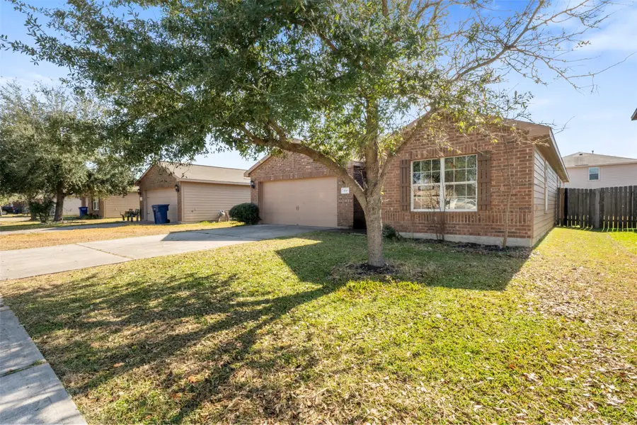 830 Paradise Road, Baytown, TX 77521 - #2