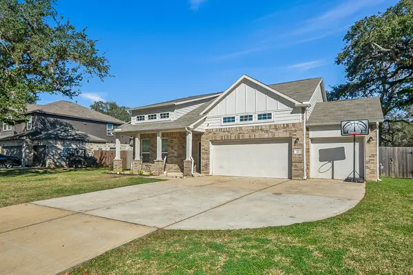 322 Wellshire Drive, West Columbia, TX 77486