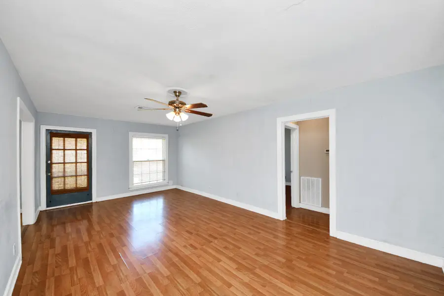 1203 17th Avenue N, Texas City, TX 77590 - Image #3