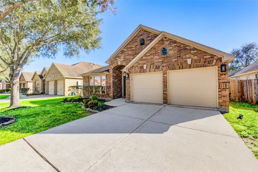 5606 Walnut Glen Lane, Rosenberg, TX 77471 - Image #3
