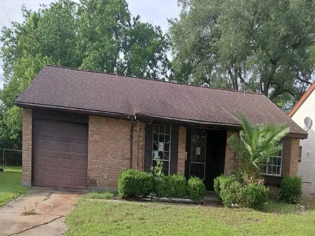 4806 Grapevine Street, Houston, TX 77045 - #1