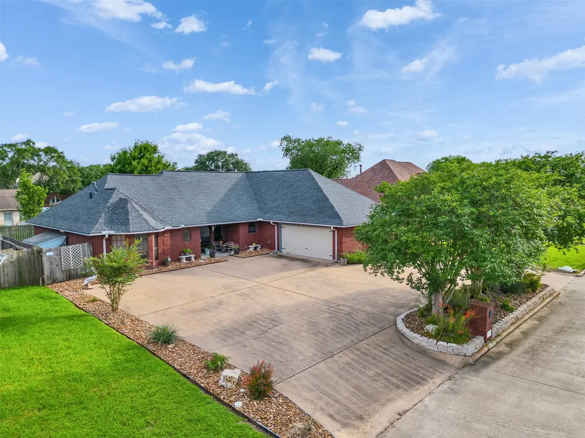 1717 24th Avenue, Texas City, TX 77590 - #1