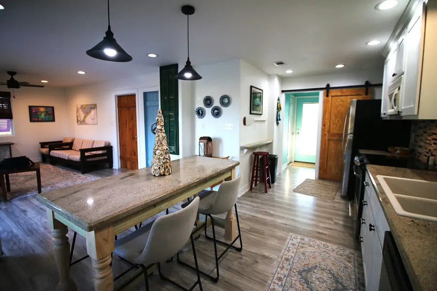 1061 O'neil Road, Crystal Beach, TX 77650 - #3