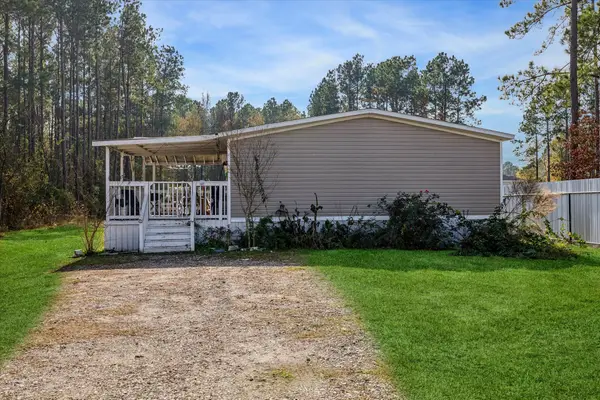 102 County Road 5001, Cleveland, TX 77327