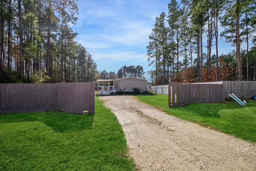 102 County Road 5001, Cleveland, TX 77327 - Image #2