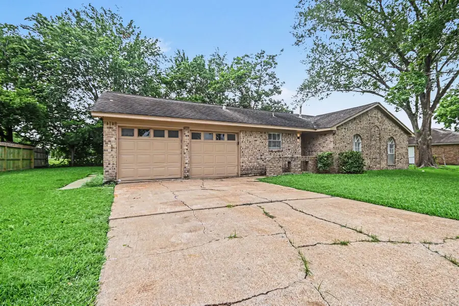 1917 Coupland Drive, La Porte, TX 77571 - #3