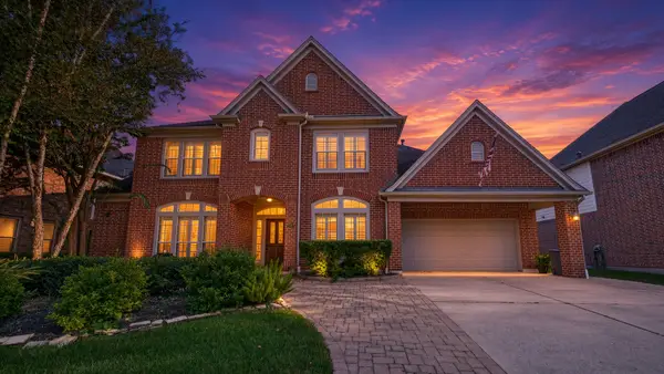 2321 S Lake Drive, League City, TX 77573