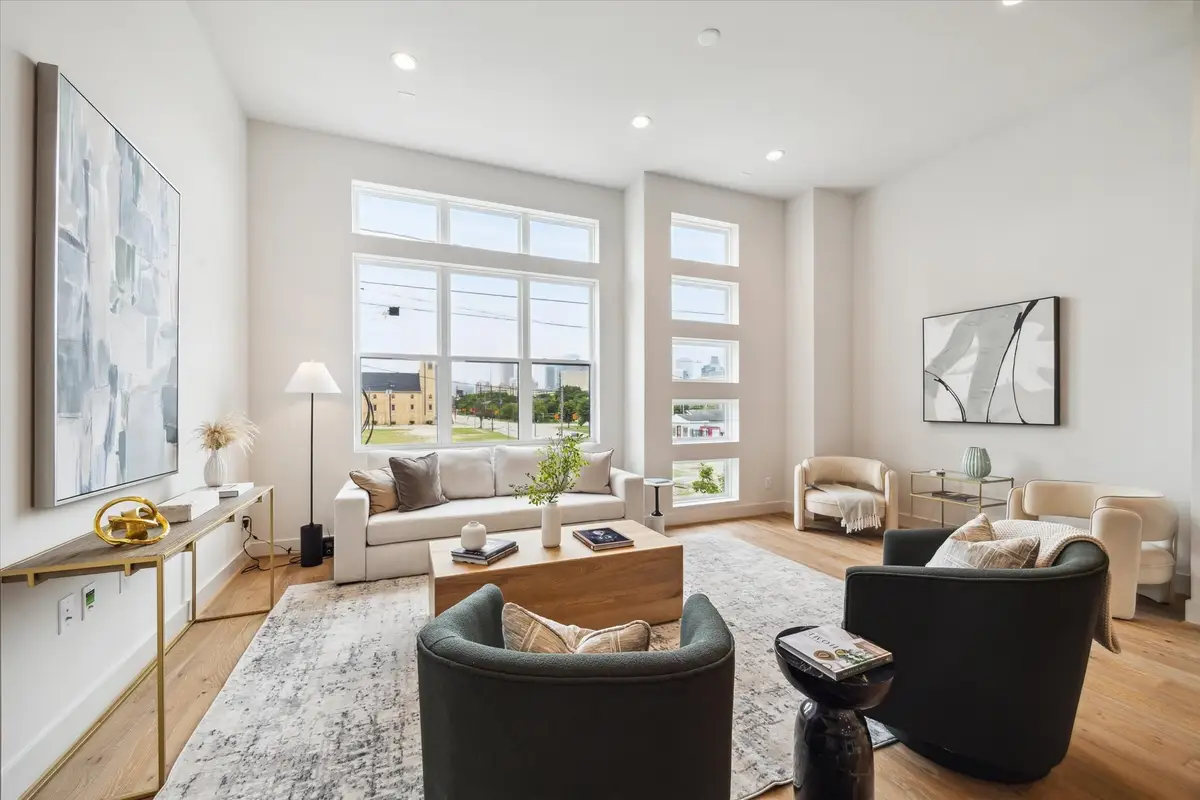 2105 Emancipation Avenue, Houston, TX 77003 - Image #1