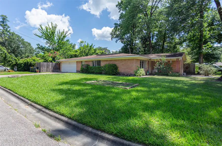 101 S Woodsway Street E, Conroe, TX 77301 - #2