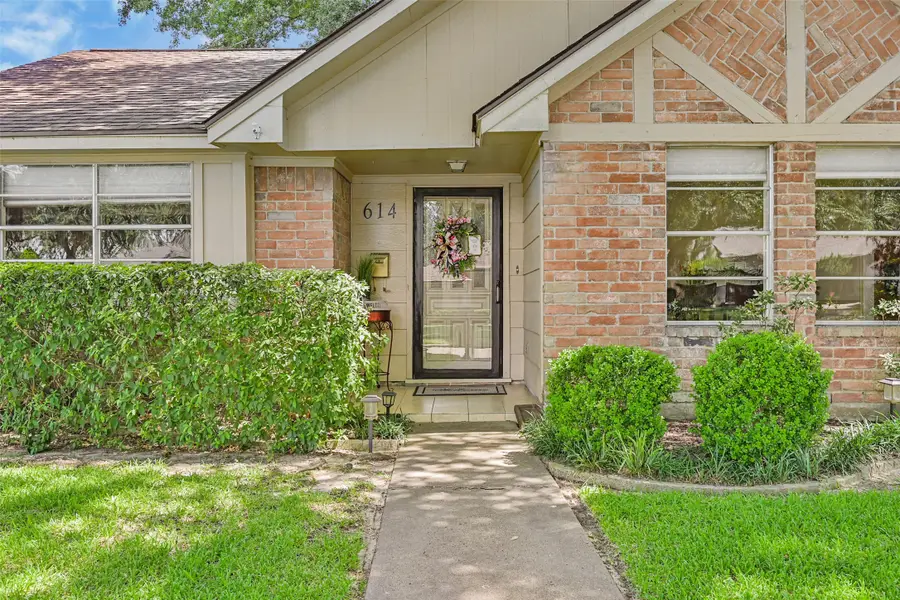 614 Seaway Drive, El Lago, TX 77586 - #3
