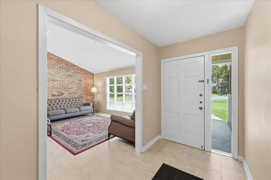 2801 Berry Avenue, Groves, TX 77619 - #3