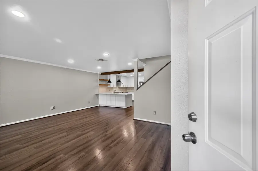 6308 Meredith Drive, Bellaire, TX 77401 - Image #3