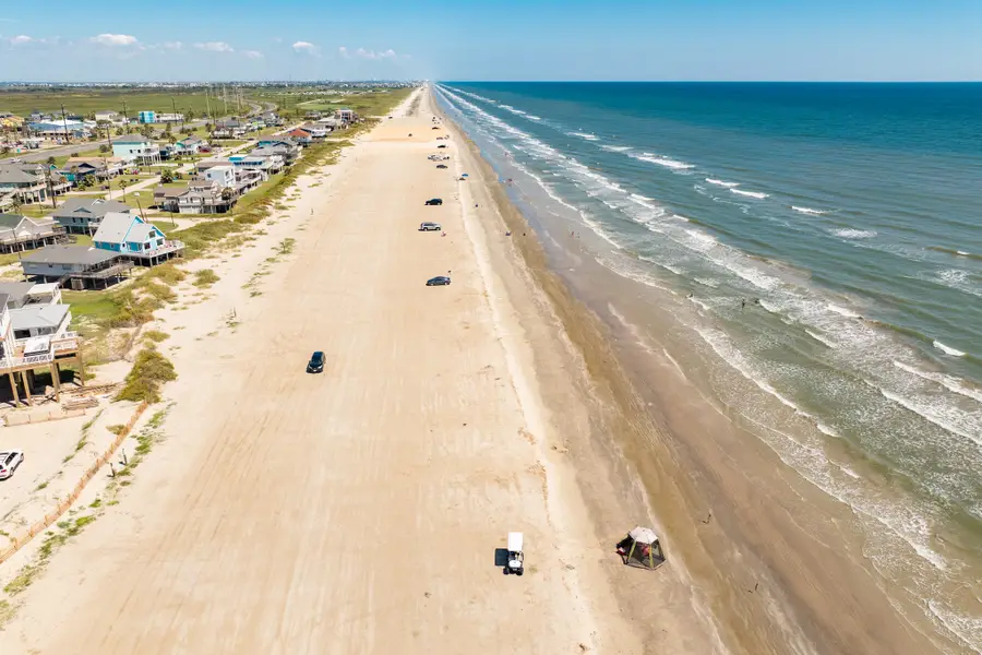 16725 Captain Bligh Road, Jamaica Beach, TX 77554 - #2