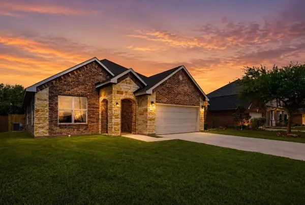 5014 E Meadow Drive, Deer Park, TX 77536
