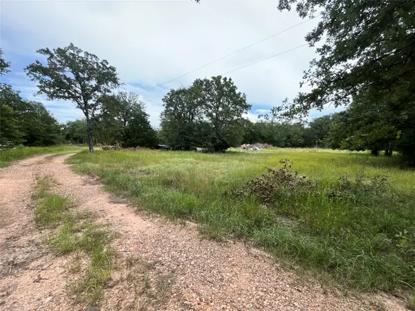 22243 Kmiec Road, Hempstead, TX 77445