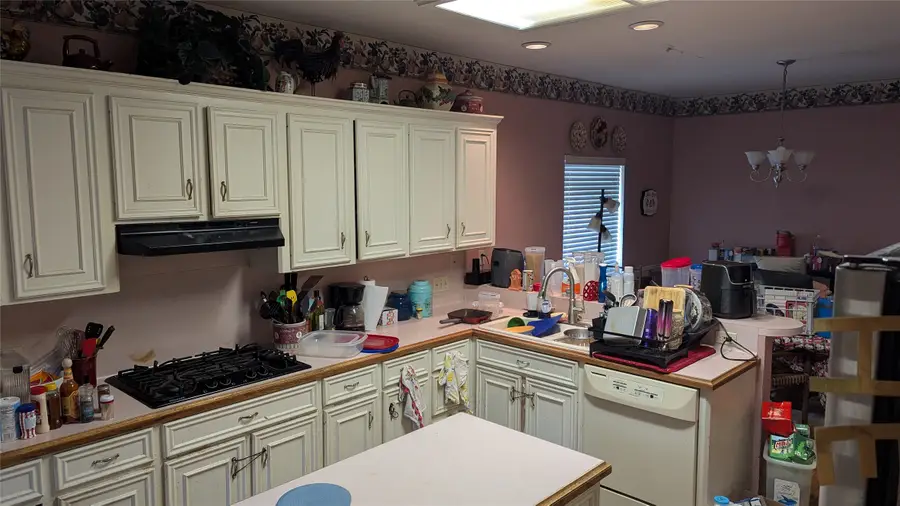 7737 Starnberg Lake Drive, Corpus Christi, TX 78413 - Image #3